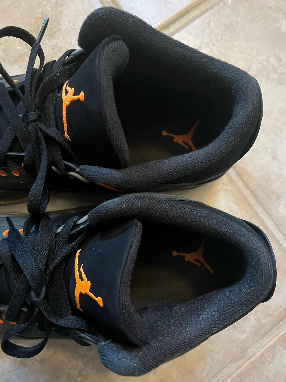AIR JORDAN 3 RETRO ‘FEAR’ 2023